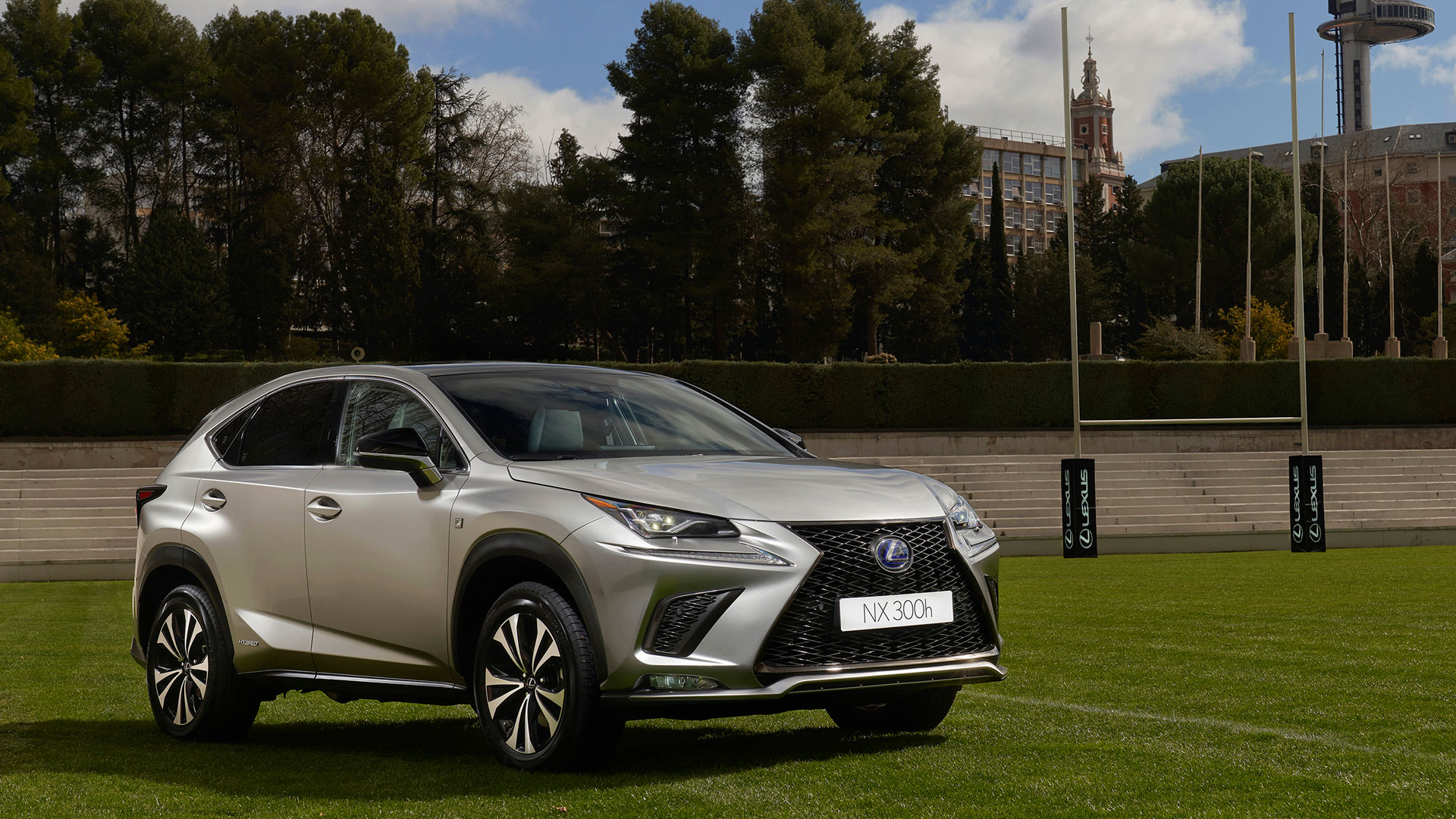Lexus all blacks hero asset