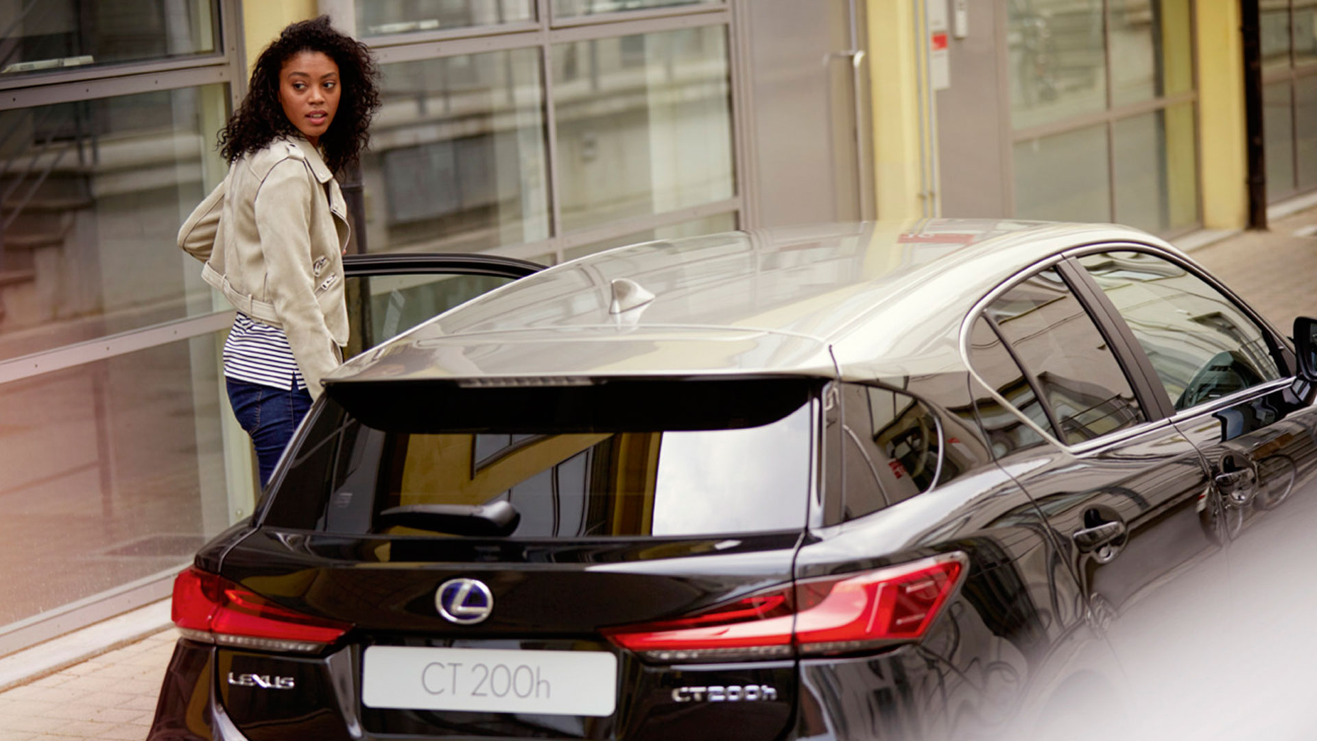 Parte trasera del nuevo Lexus CT 200h Black Grey Edition