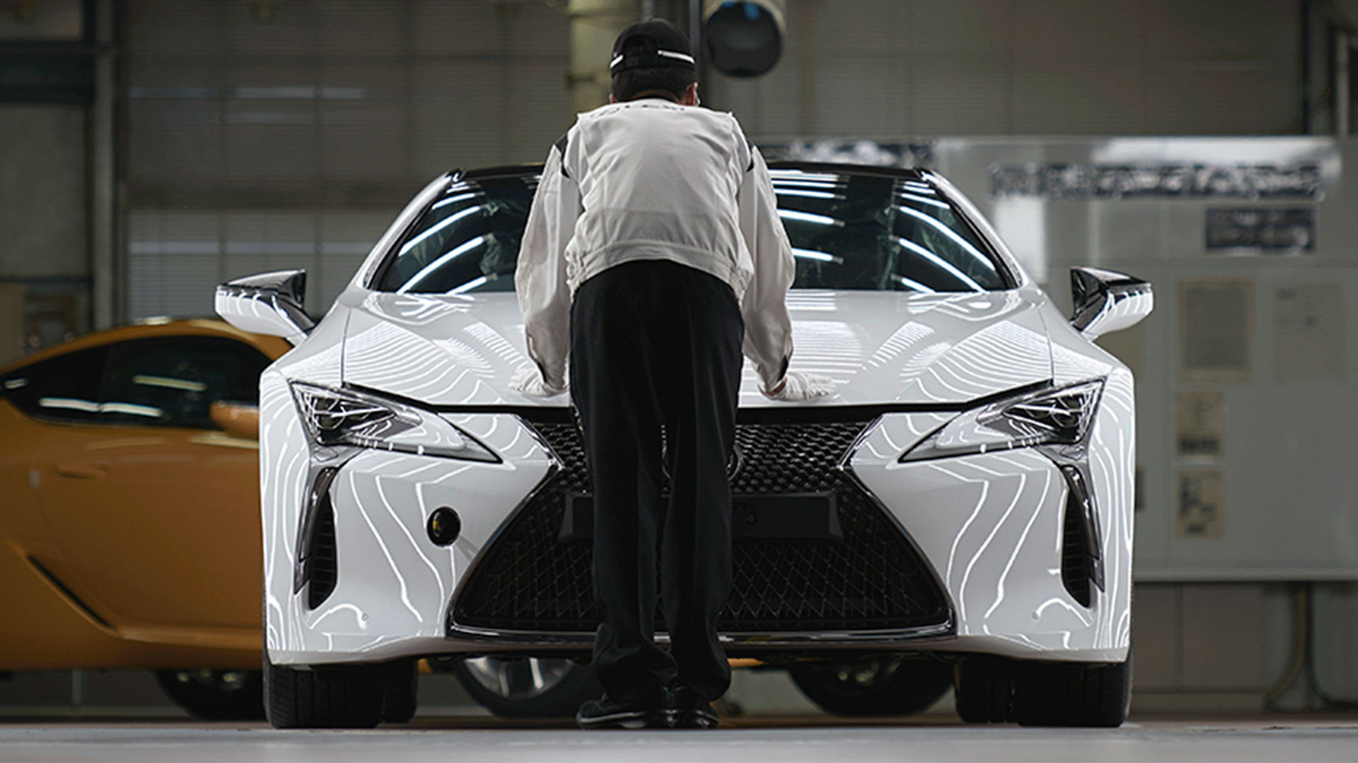 Lexus produccion hero asset