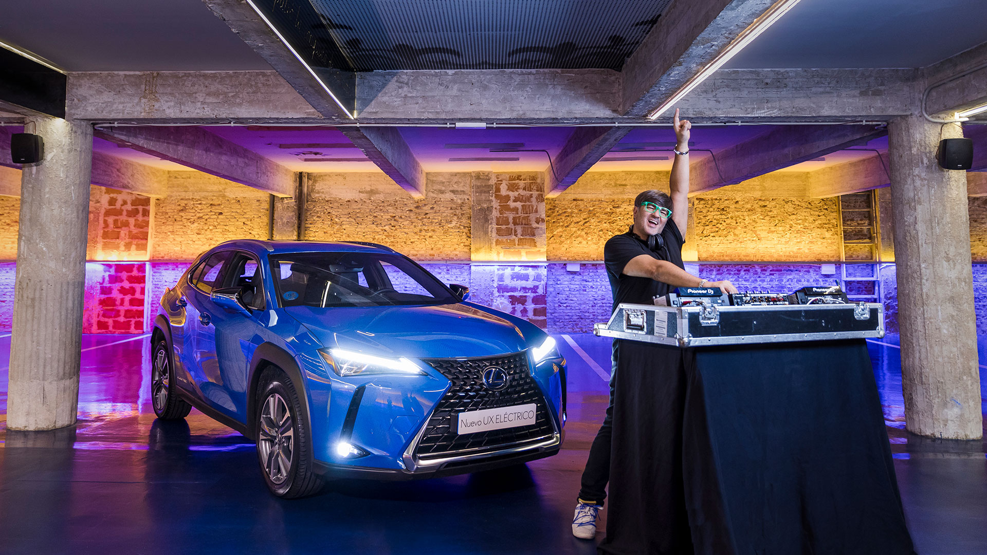 lexus renueva wally lopez hero asset