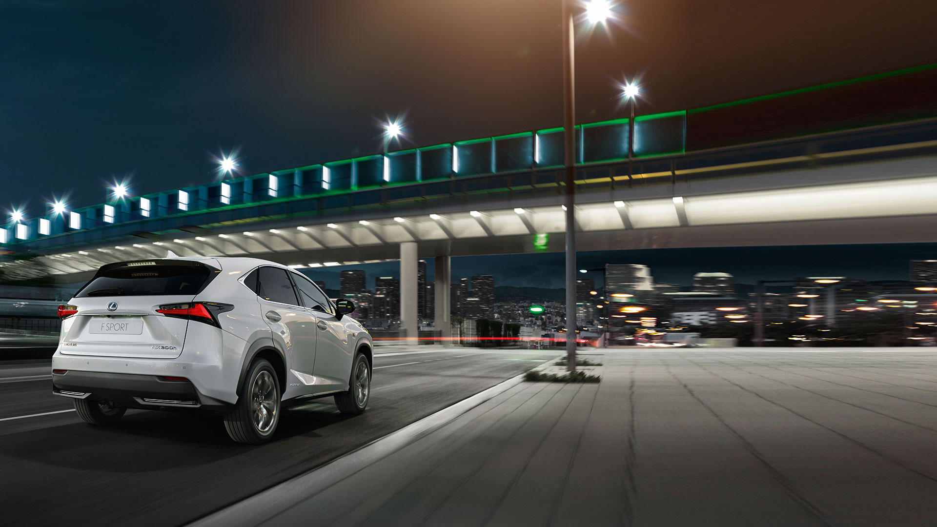 2017 lexus nx 300hkey features