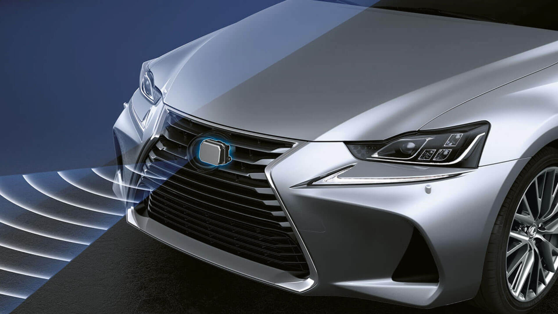 Lexus Safety system in voor bumper