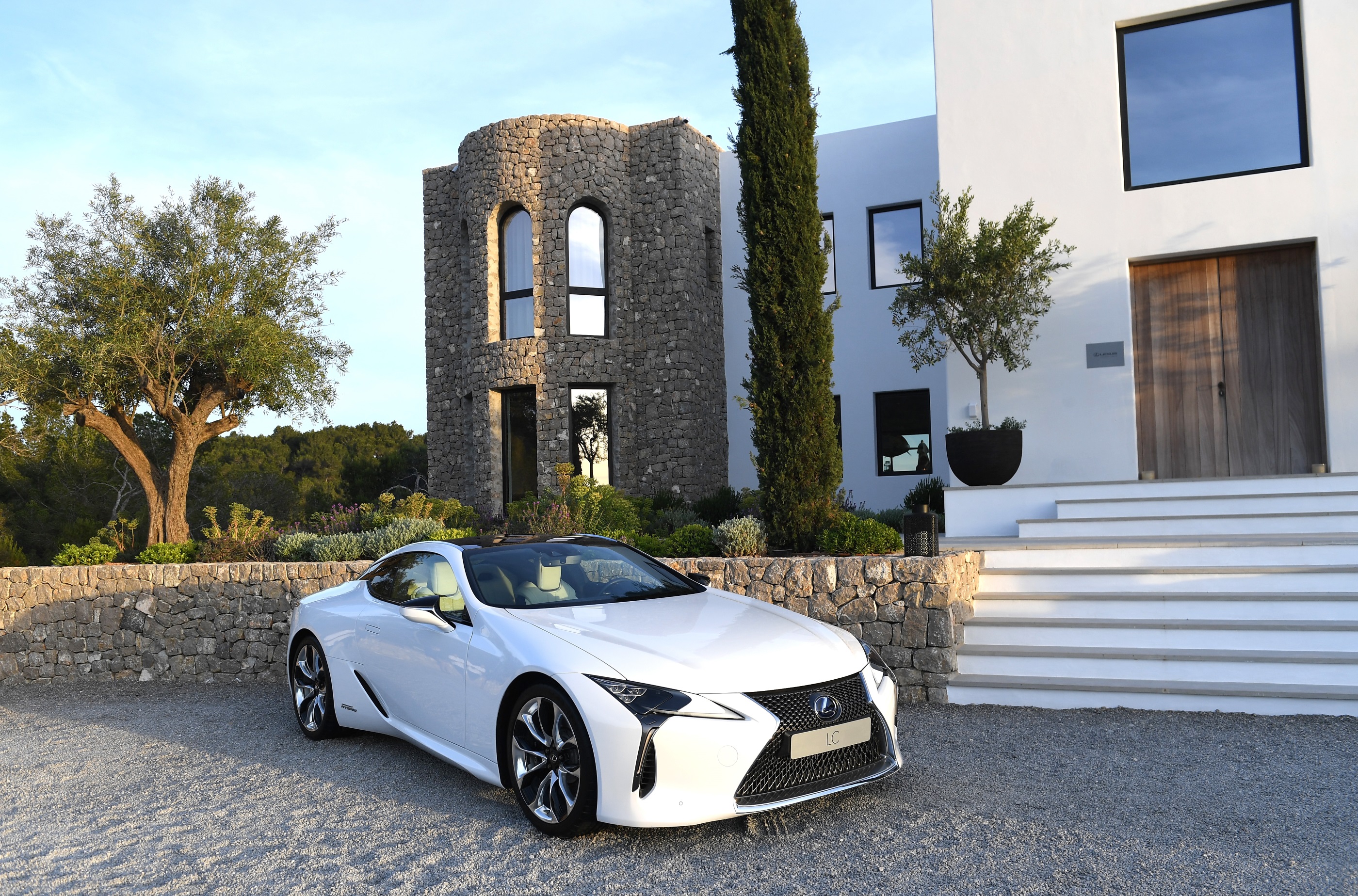Lexus regressa as passerelles
