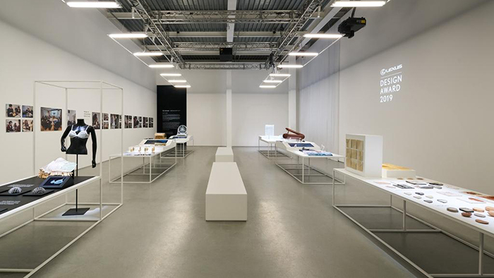 gallery02