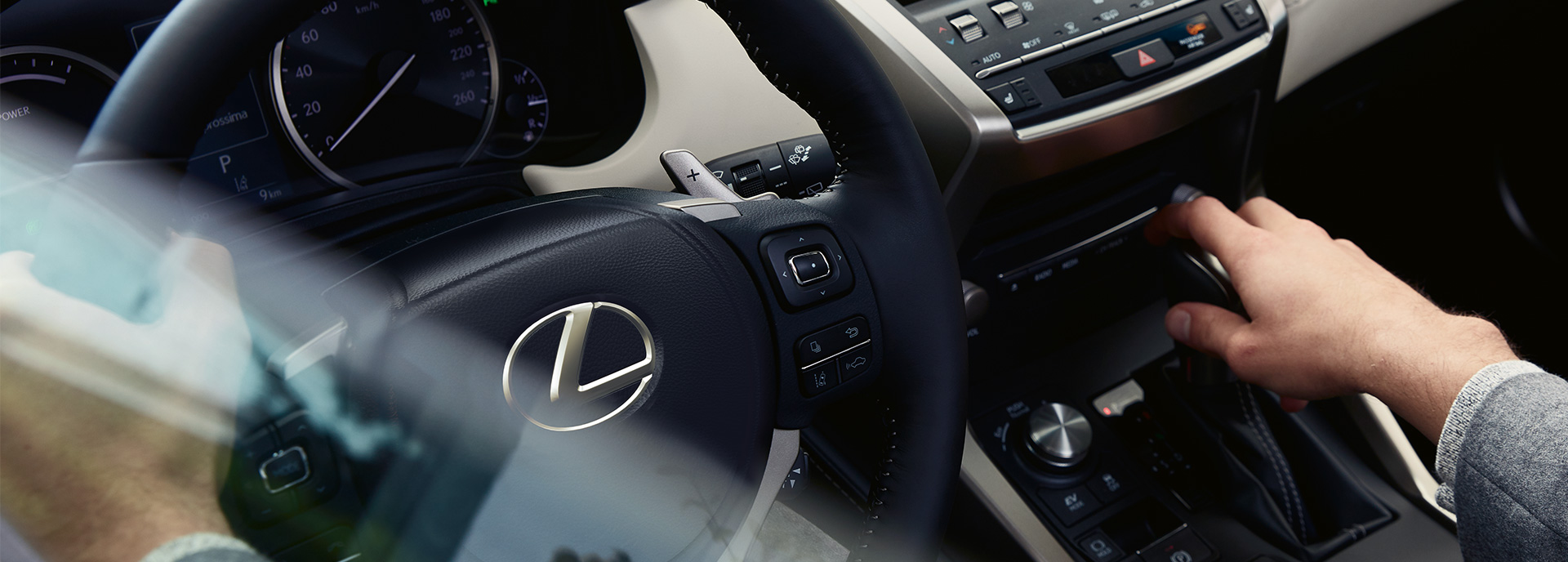 lexus in business hero