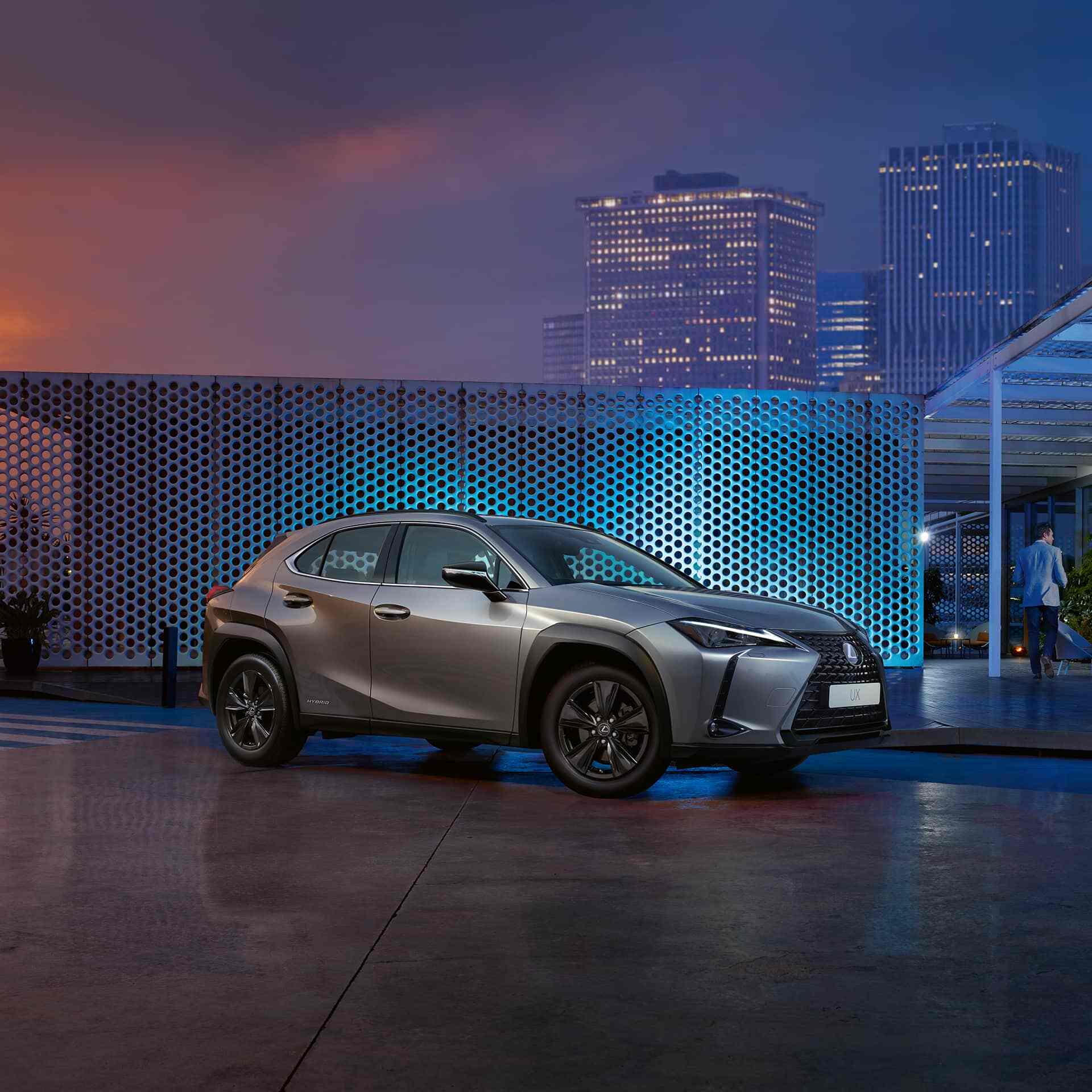 Vit Lexus UX 250h F SPORT 2019