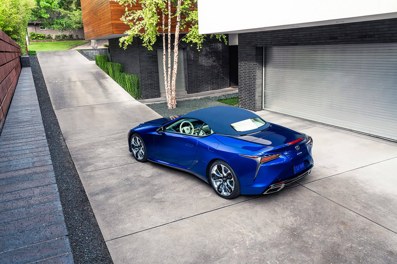 LC Convertible Regatta gallery01
