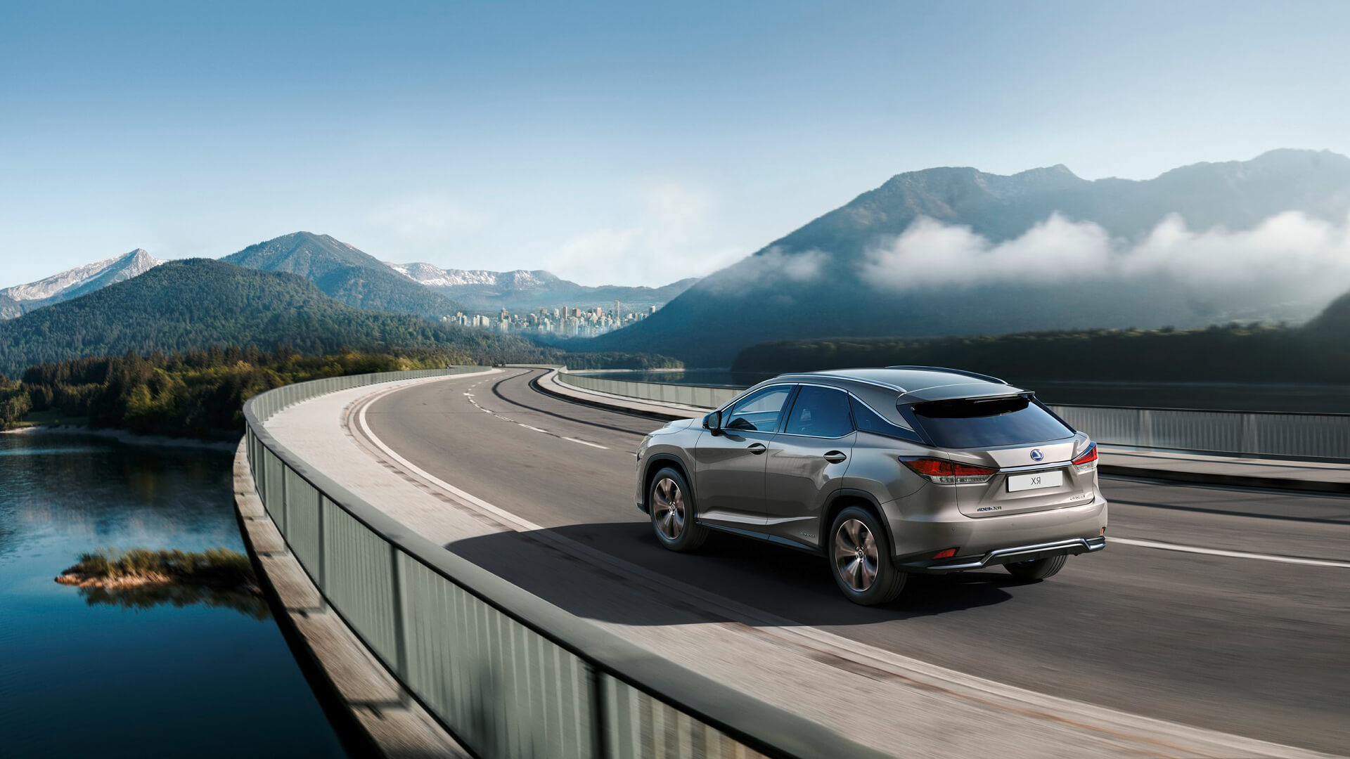 Lexus’un Sportif Tarza Sahip RX Black Line Modeli Türkiye’de