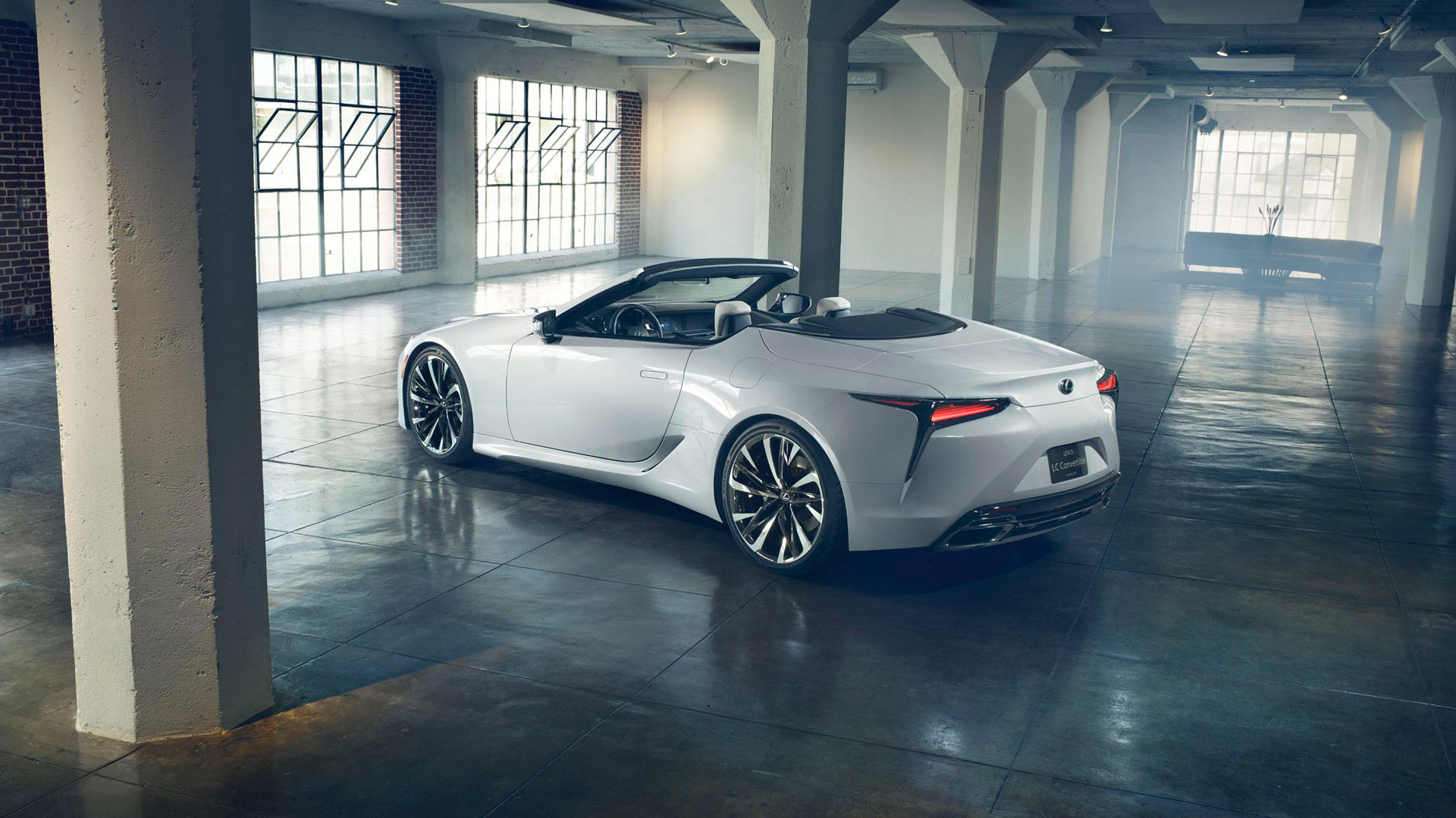 Lexus LC convertible Concept gallery02 1920x1080 v2