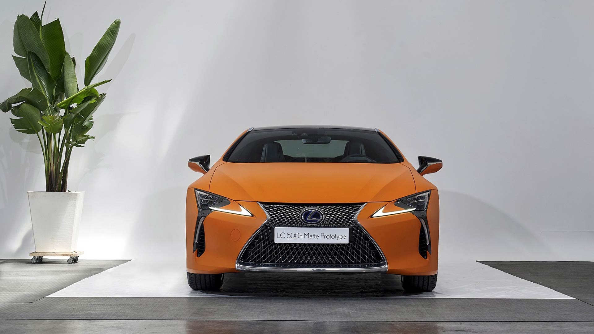 Lexus LC500h Mat Prototip