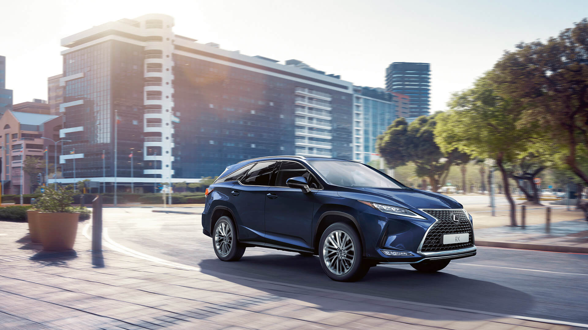 Lexus Rx ile Yeni Yıla Güçlü Bi̇r Gi̇ri̇ş